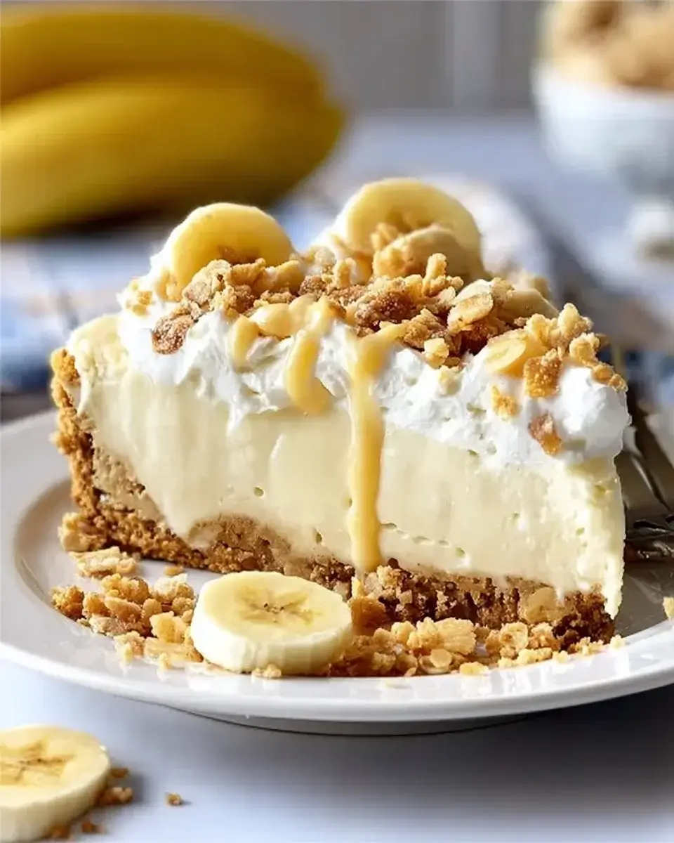 Banana Pudding Crunch Cheesecake: A Must-Try Delight!