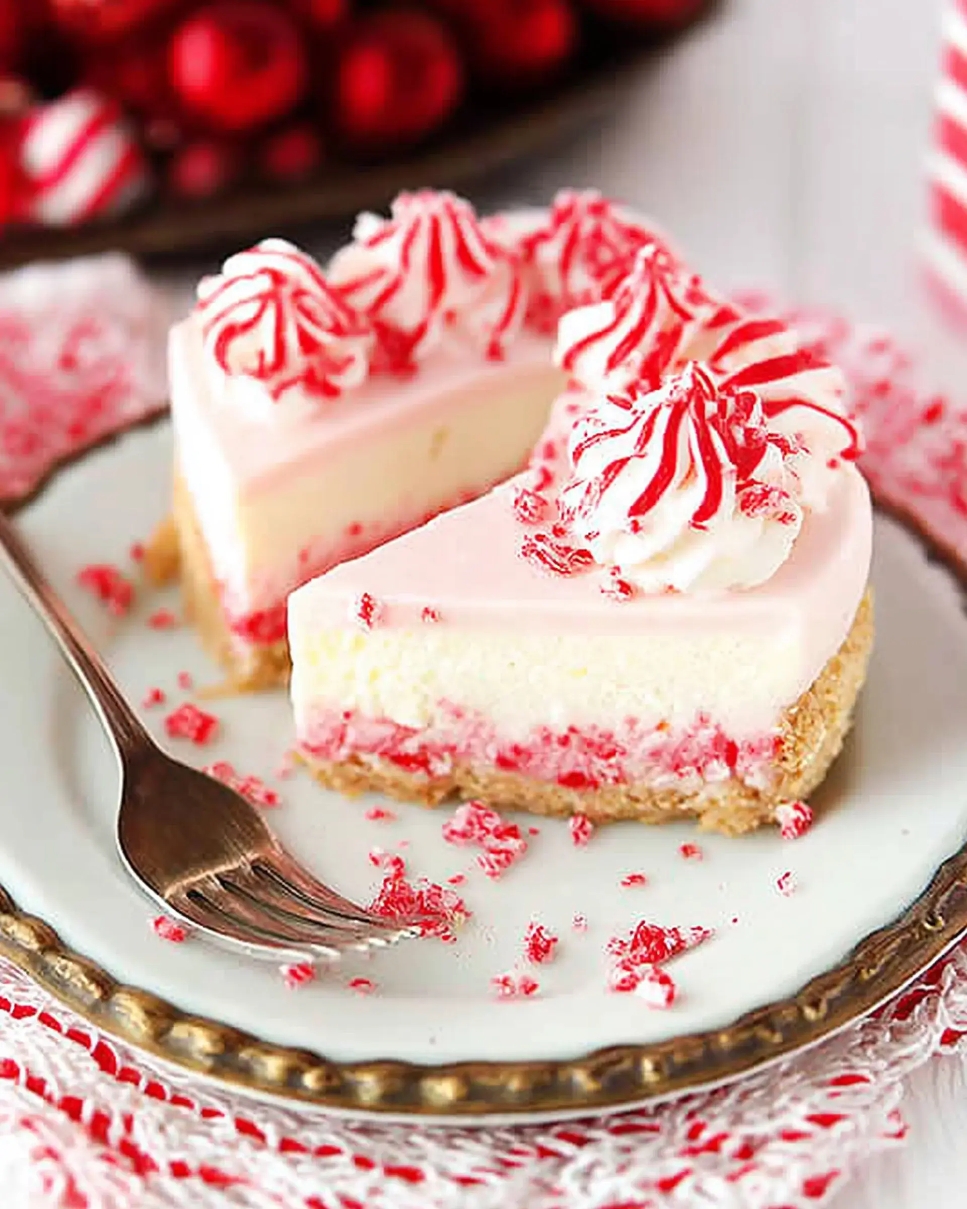 Peppermint Cheesecakes: Indulge in This No-Bake Treat!