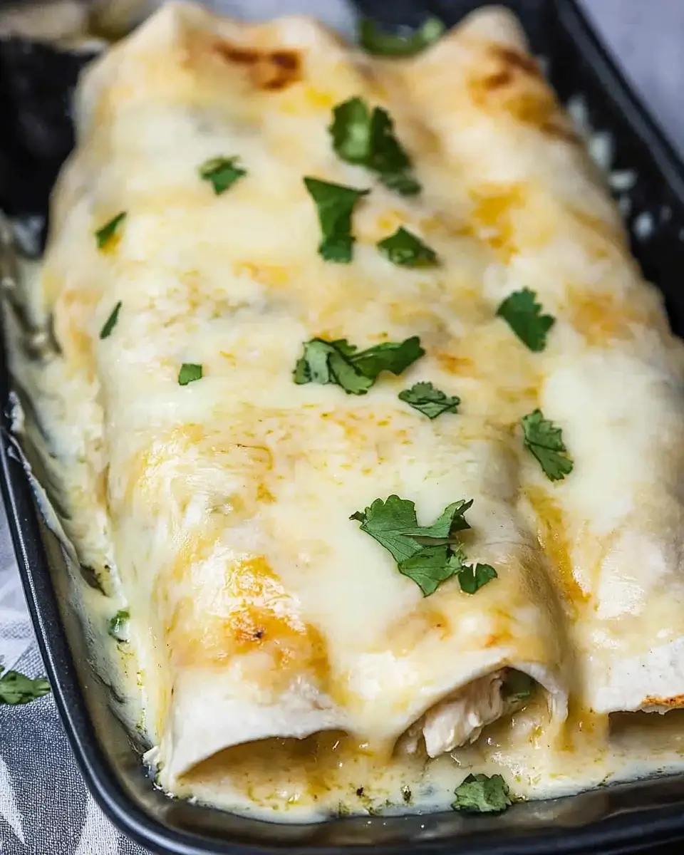 White Chicken Enchiladas: Discover the Creamy Delight!