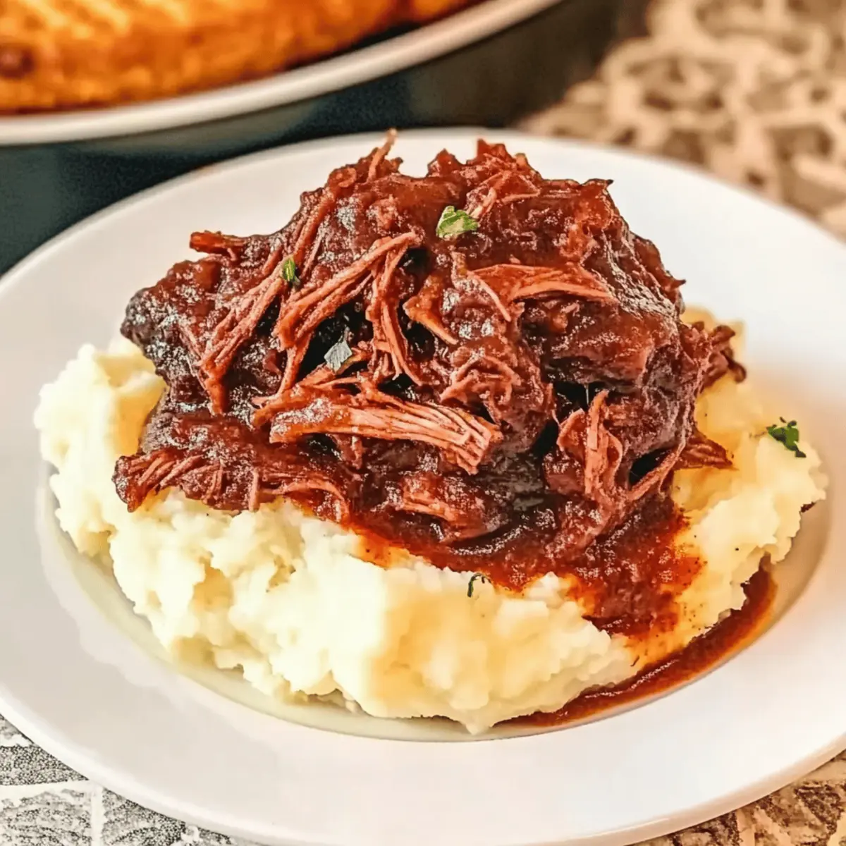 Slow Cooker Beef Manhattan: Comforting Meal for Cozy Nights